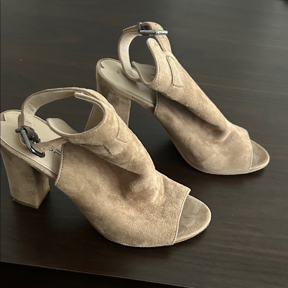 Via Spiga Beige Suede Peep Toe Heels
